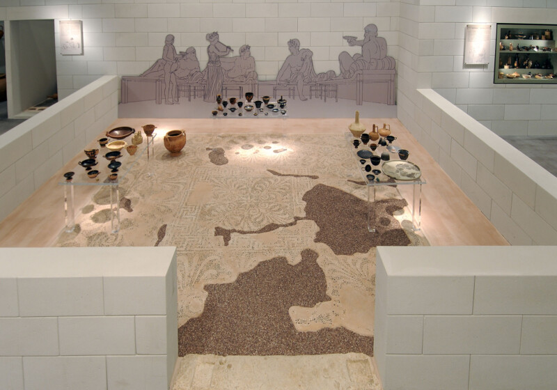 Άποψη της ενότητας "Τα εν οίκω": ο ανδρώνας