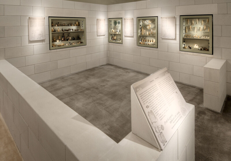 Άποψη της ενότητας "Τα εν οίκω": ο γυναικωνίτης